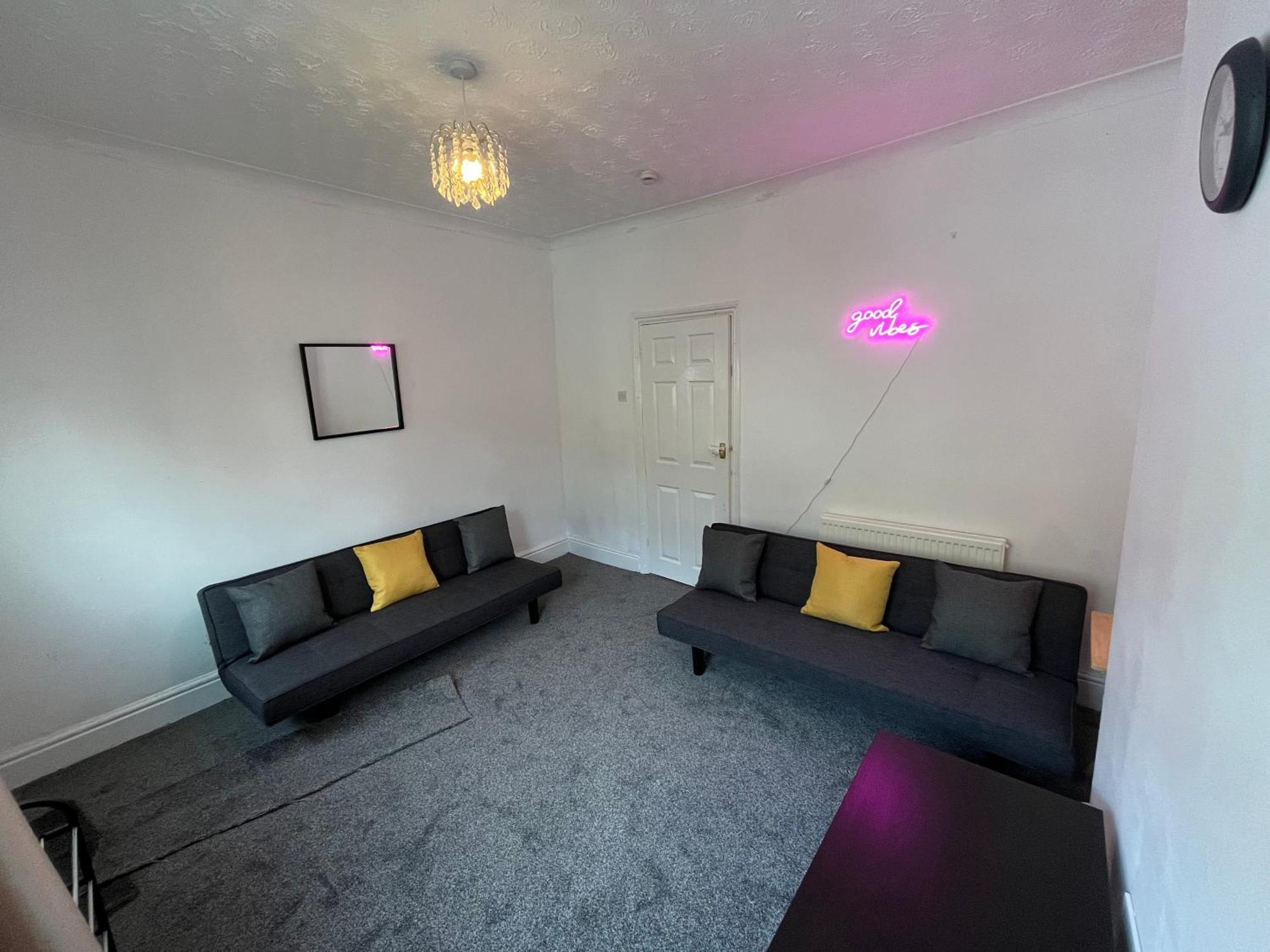 Cosy In On Trent * Stoke-on-Trent